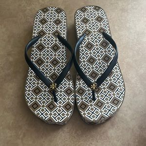 Tory Burch flip flops size 7
